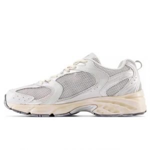 Basic Runner Sneakers- White